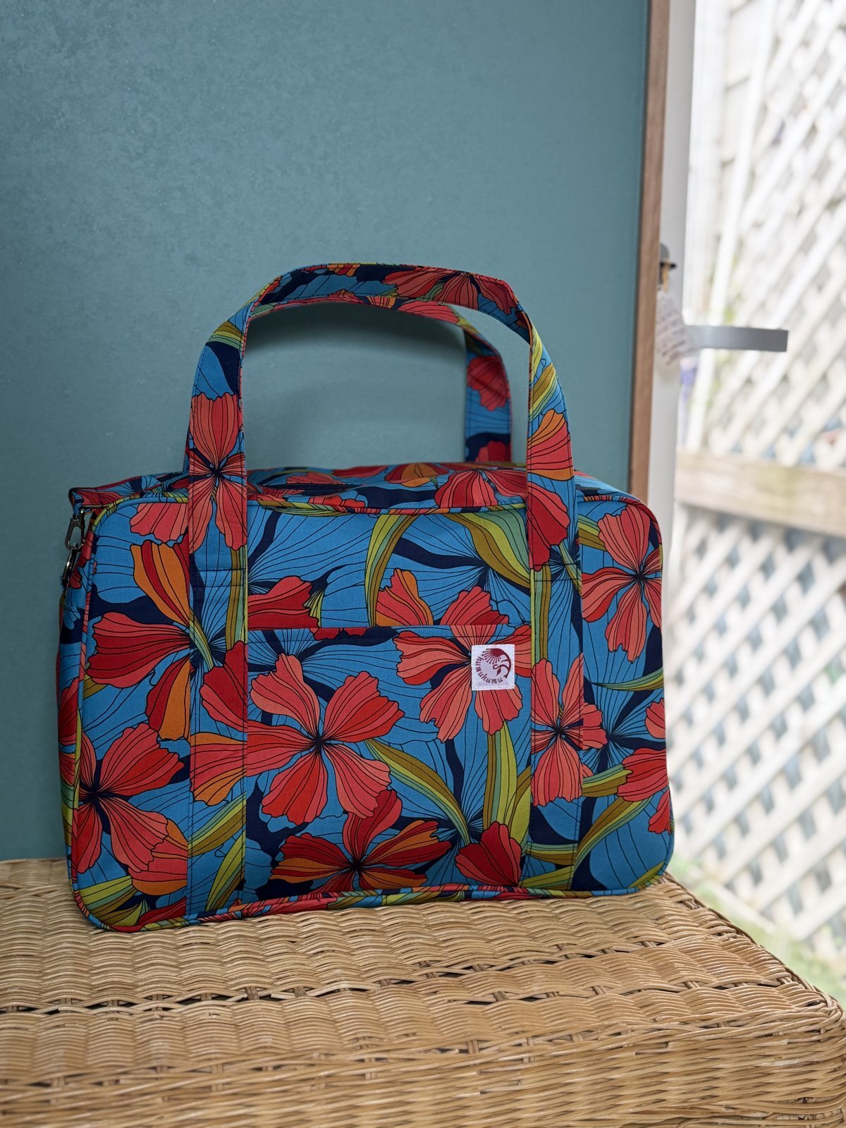 画像2: カラフルハイビスカス柄★フルサイズ★スーツケースサブボストンバッグ（肩紐付き）